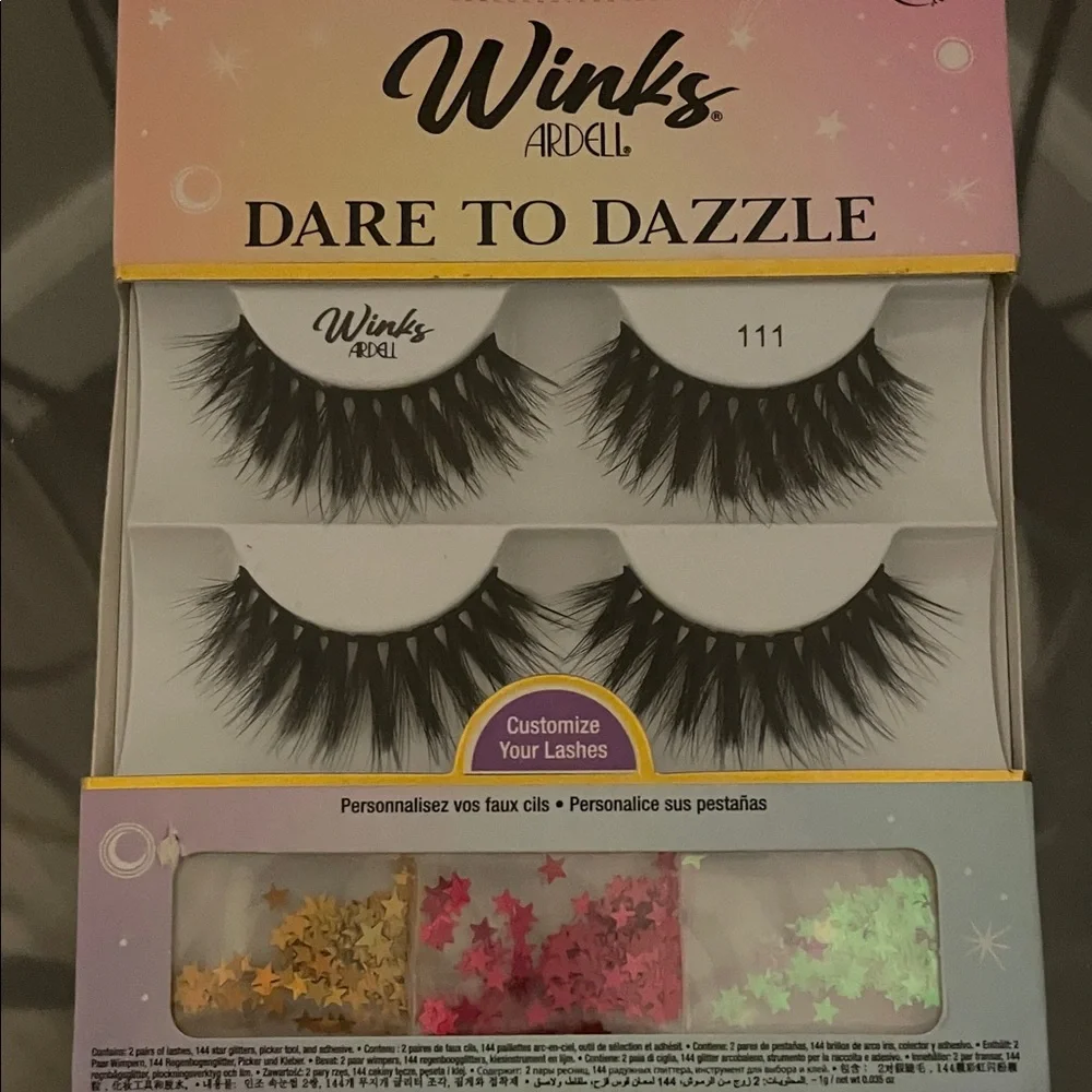Ardell Winks Dare to Dazzle Lashes with Black Volume - Picture 2 of 3